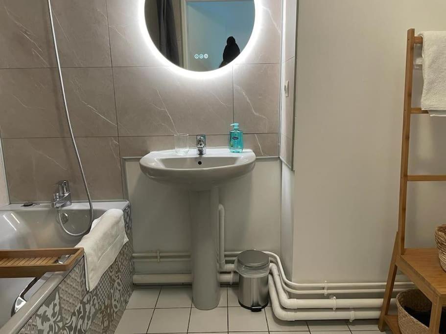Apartament Frida 4 Pers Hypercentre + Clim Épernay Zewnętrze zdjęcie
